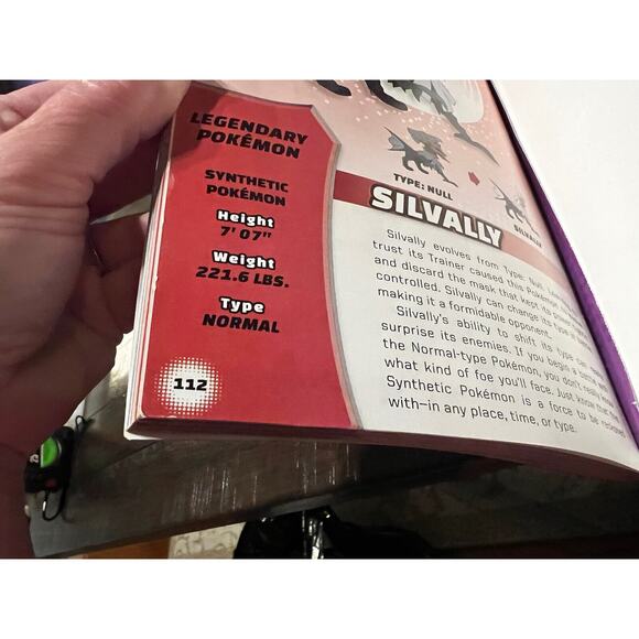Legendary and Mythical Guidebook: Super Deluxe Edition (Pokémon) - Picture 7 of 11